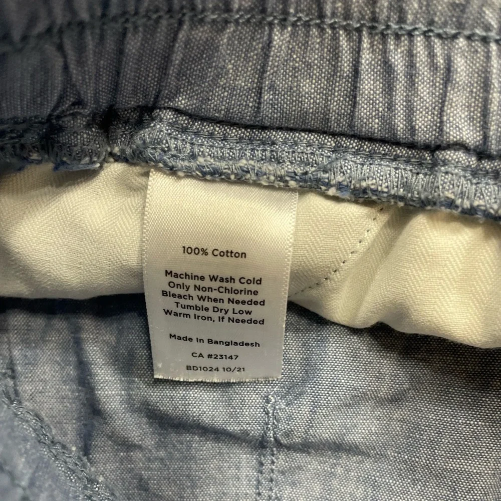 EUC Talbots Chambray Pull-on Shorts (E-1) - Picture 7 of 7